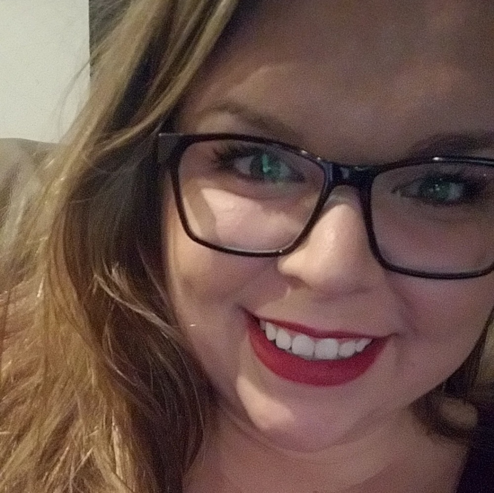 Meet your Posher, Dana